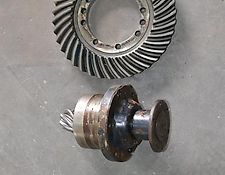 Kegel-Tellerradsatz für SIGE Allradachse 3500/ Deutz 6206 Allrad Kegel-Tellerradsatz für SIGE Allradachse 3500/ Deutz 6206 Allrad