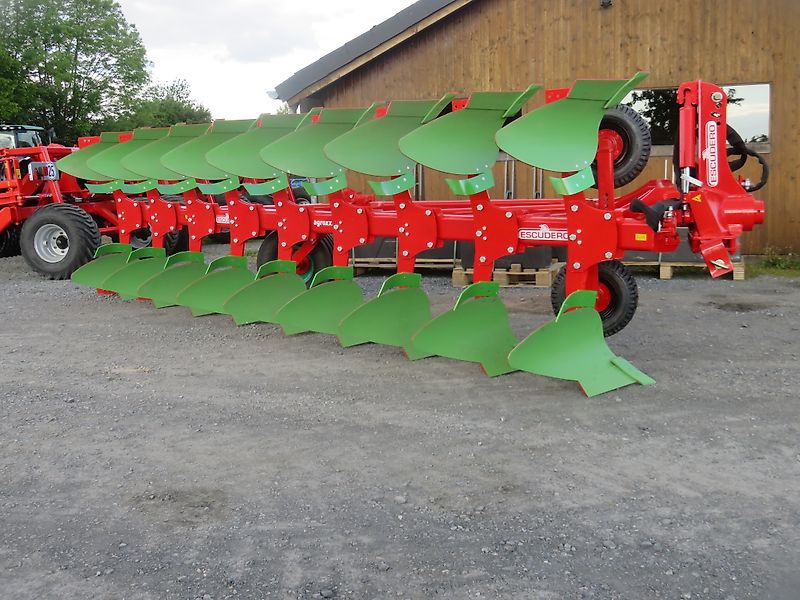 ESCUDERO agroXX -- CHRF--9 Schar - Ecologic Onland Dreh-Schälpflug--