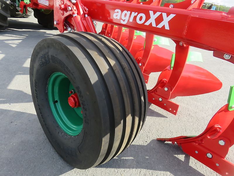 ESCUDERO agroXX -- CHRF--9 Schar - Ecologic Onland Dreh-Schälpflug--