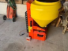 Adler ST-E 120 Salzstreuer Traktor Radlader Winterdien
