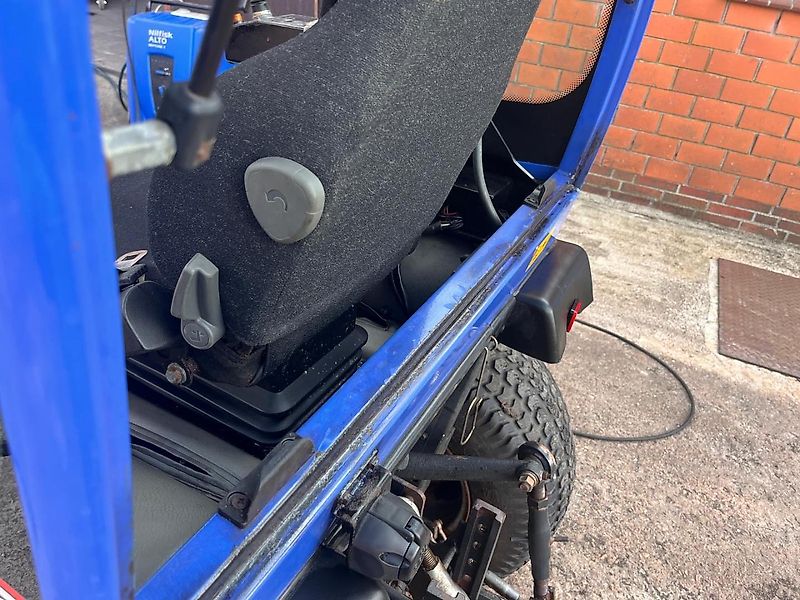 Iseki Iseki TM 3215 AHLK Traktor * Schlepper * Winterdienst