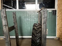 1 Vredestein Traxion 8511 210/95R18 112D