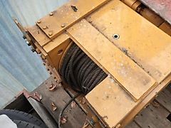 Adler Neuwertige Adler Seilwinde Hydraulisch 10T Zugleistung