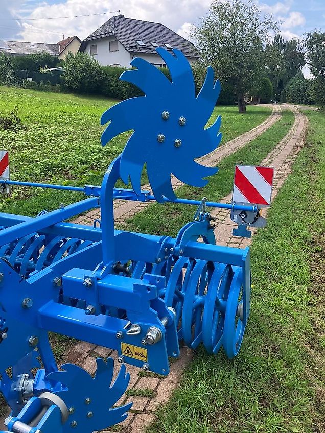 Lemken Karat 10/300 U Neumaschine