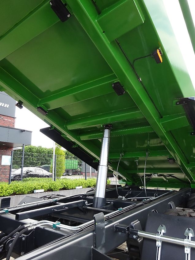 Pronar Muldenkipper (Heck), T 679 M Halfpipe, 16 to, NEU