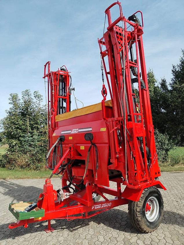 Amazone Kverneland Fahrgestell für Anbaudüngerstreuer Fahrgestell für Dreipunktanbaugerät Fahrgestell zum Afsatteln bon Anbaugeräten mt Zapwellenbock und Dreipunktanbau 2500k Gesamtgewicht Bereifung 500/50-17