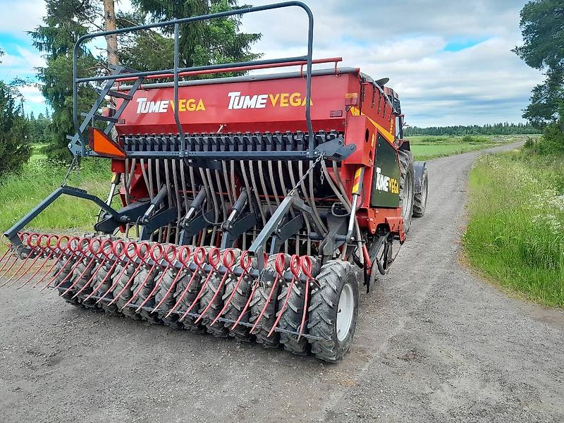 Tume Vega 3000