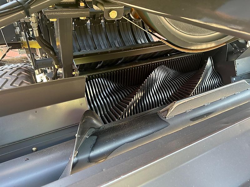 Claas Quadrant 4200 Rc