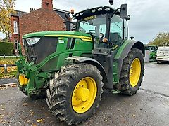 John Deere 6R 195