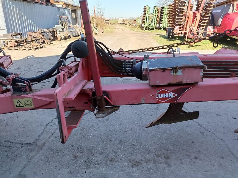 Kuhn Vari-Lander 6-Schar