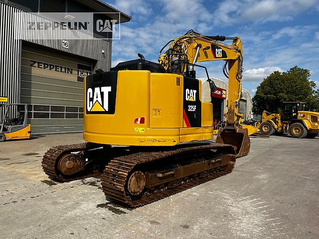 Caterpillar 325FL