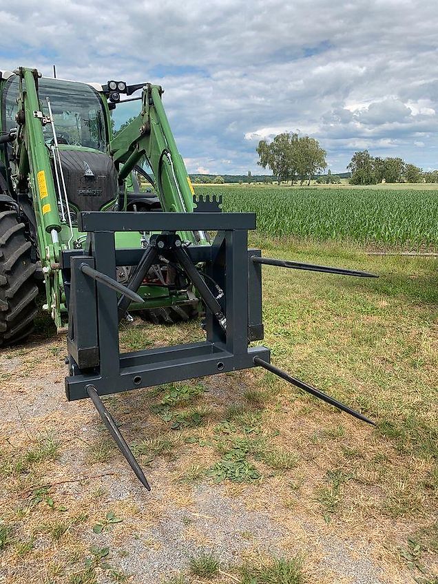Metall-Bau DUO Ballengabel für Rundballentransport - Vorführer