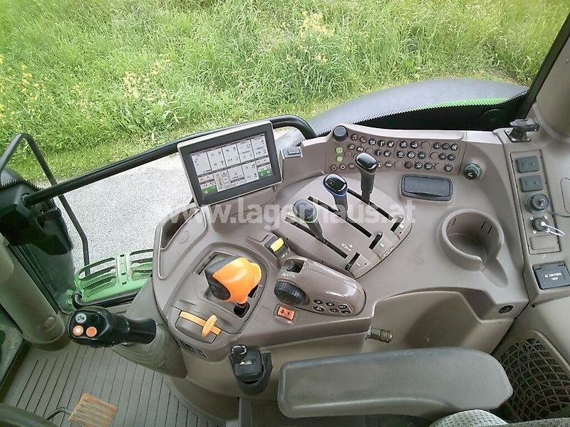 John Deere 6175R