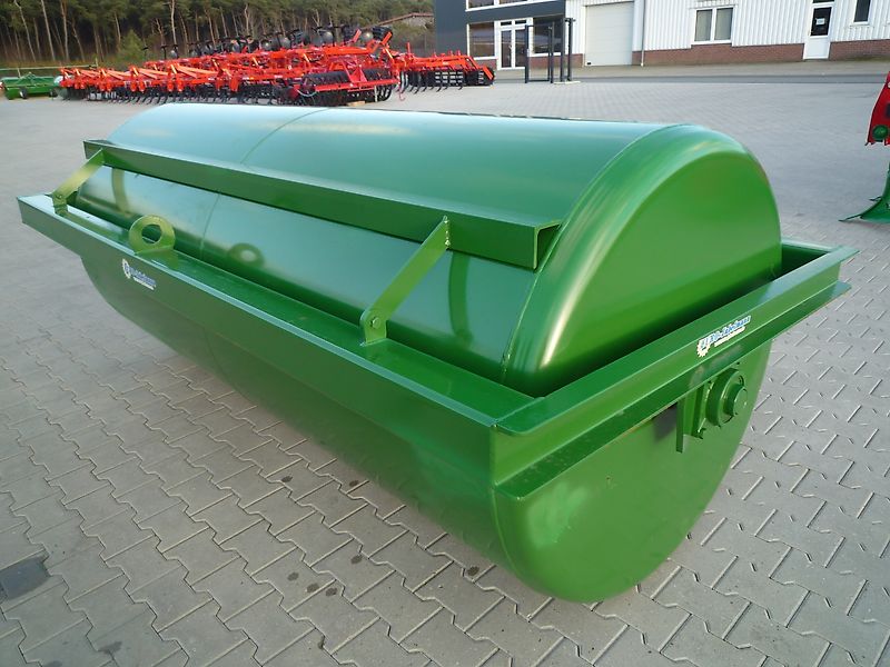 Jako 1-teilige Wiesewalze M 275 mit abgerundete Kanten mit Fahrgestell, ungebremst