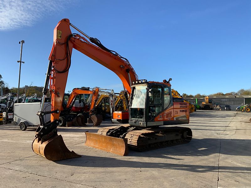 Doosan DX140 LC Digger (ST25163)