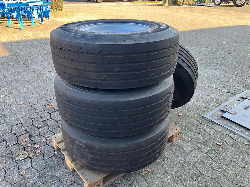 Strautmann - Knies -  Kröger - Rudolph -  Welger - Brantner - Kompletträder 385/65R22.5