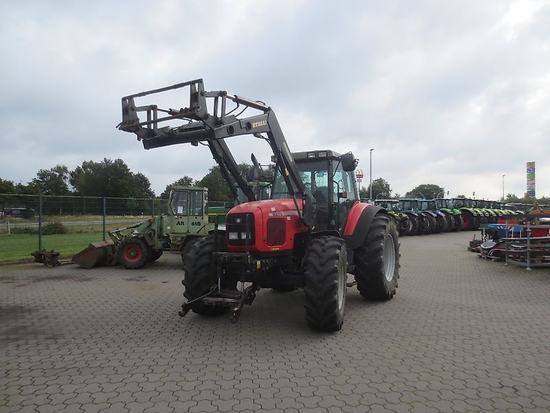 Massey Ferguson 8220