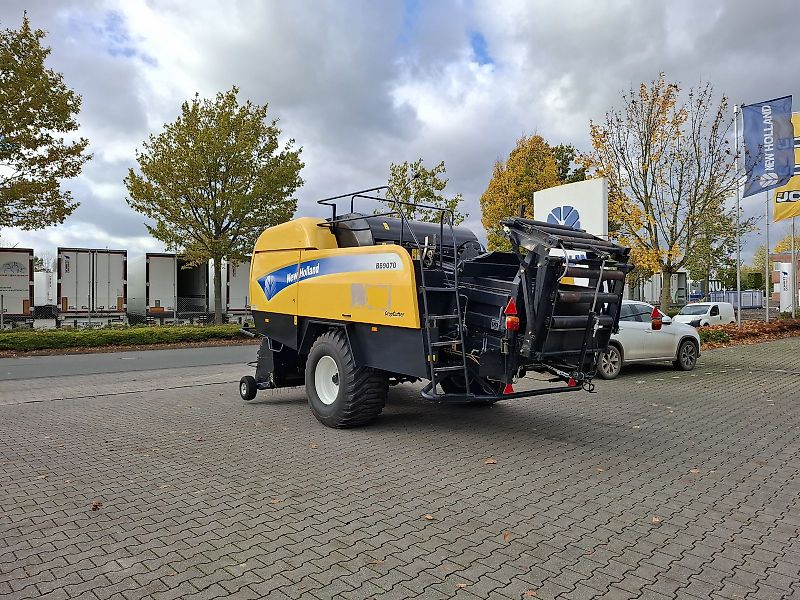 New Holland BB 9070