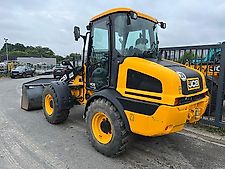 JCB 409