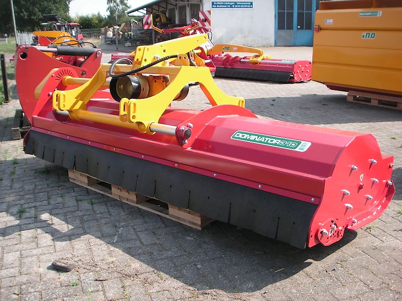 INO DOMINATOR310