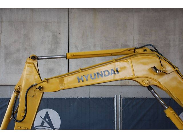 Hyundai R60-7