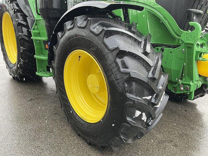 John Deere 6M 150