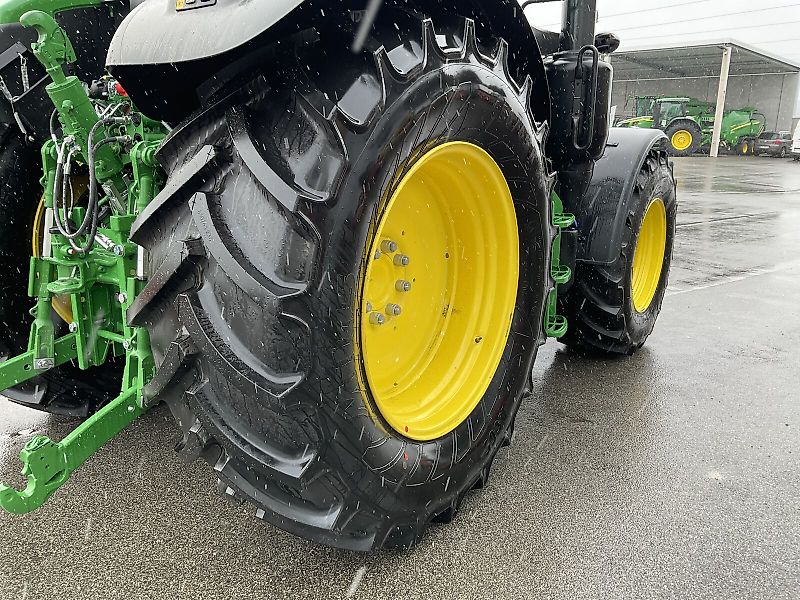 John Deere 6M 150