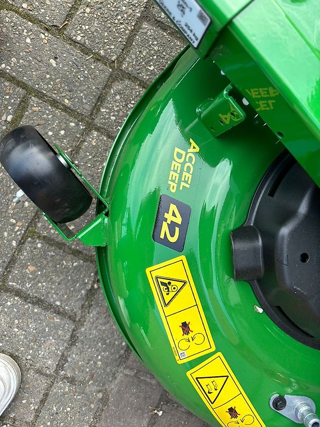 John Deere Z320M Nullwendekreismäher