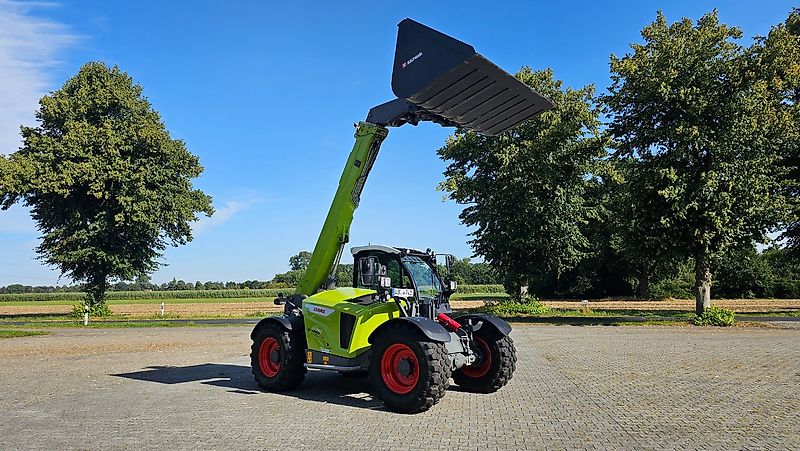 Claas Scorpion 742