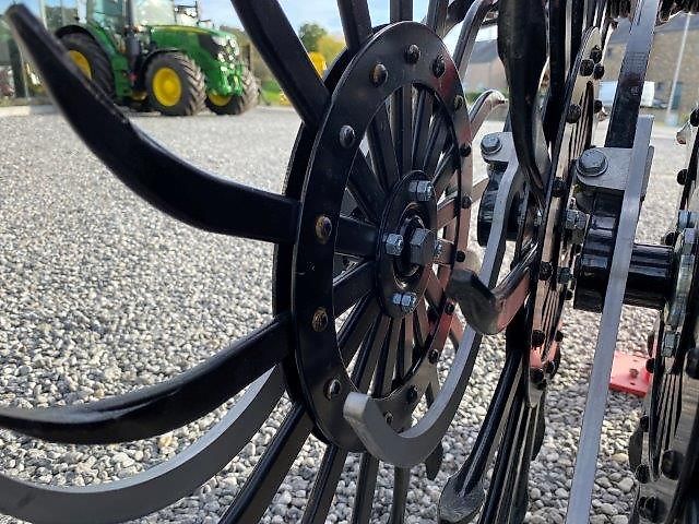 Pöttinger Rotocar V8000