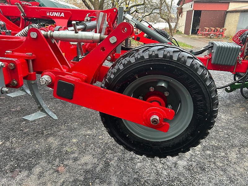 Unia Cross HP 6 vierbalkiger Flügelschargrubber Doppel U-Walze Auslösekraft 560kg