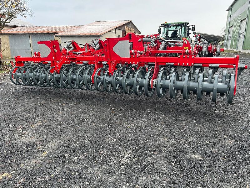 Unia Cross HP 6 vierbalkiger Flügelschargrubber Doppel U-Walze Auslösekraft 560kg