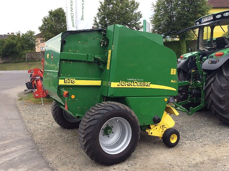 John Deere 578