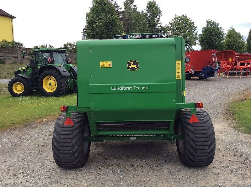 John Deere 578
