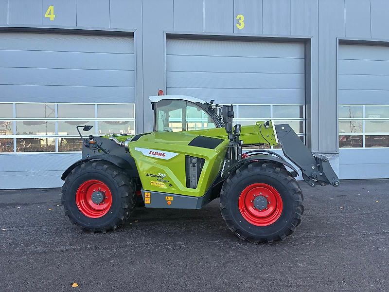 Claas Scorpion 742