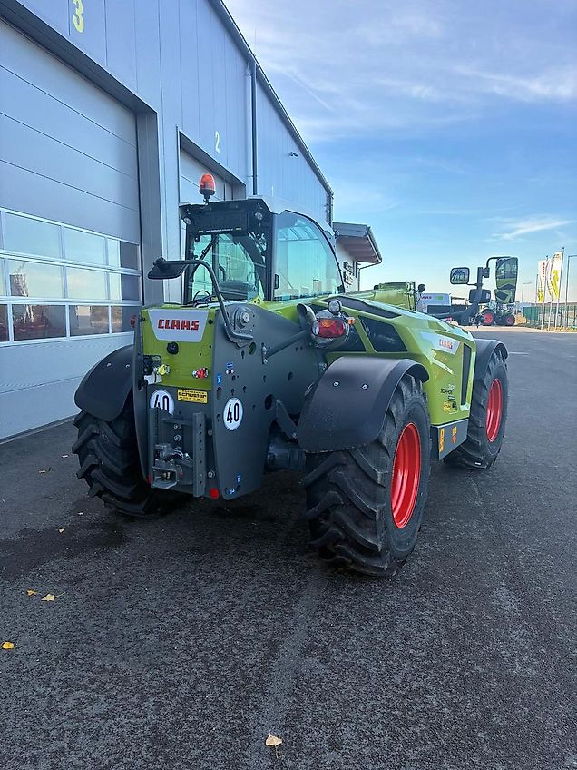 Claas Scorpion 742