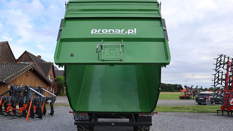 Pronar T679M Halfpipe - Muldenkipper mit Aufsätze und Bereifung 500/60R22.5--