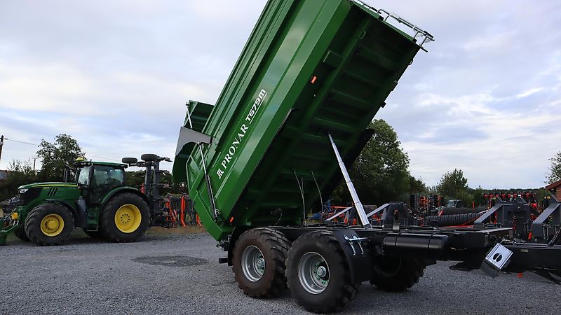 Pronar T679M Halfpipe - Muldenkipper mit Aufsätze und Bereifung 500/60R22.5--