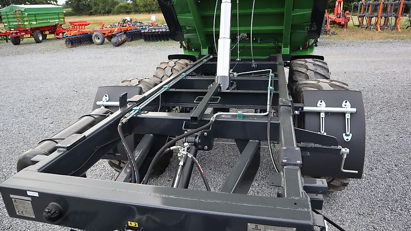 Pronar T679M Halfpipe - Muldenkipper mit Aufsätze und Bereifung 500/60R22.5--