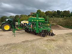 John Deere 750A