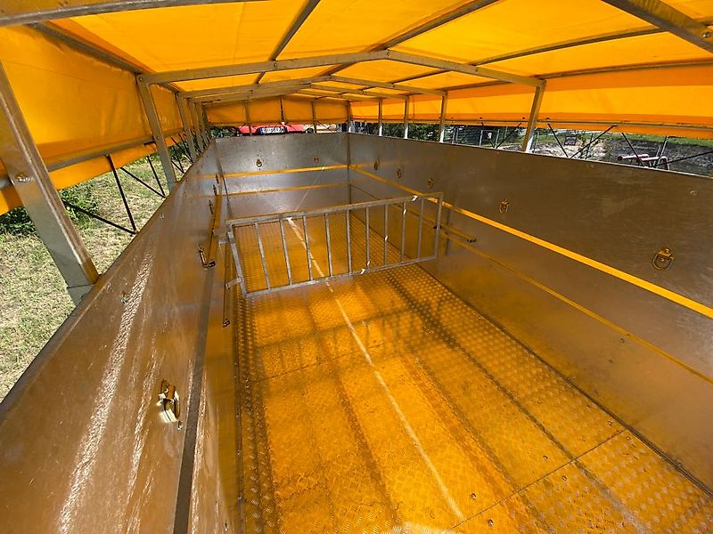 MD CM Viehanhänger T-678 Kurier 10