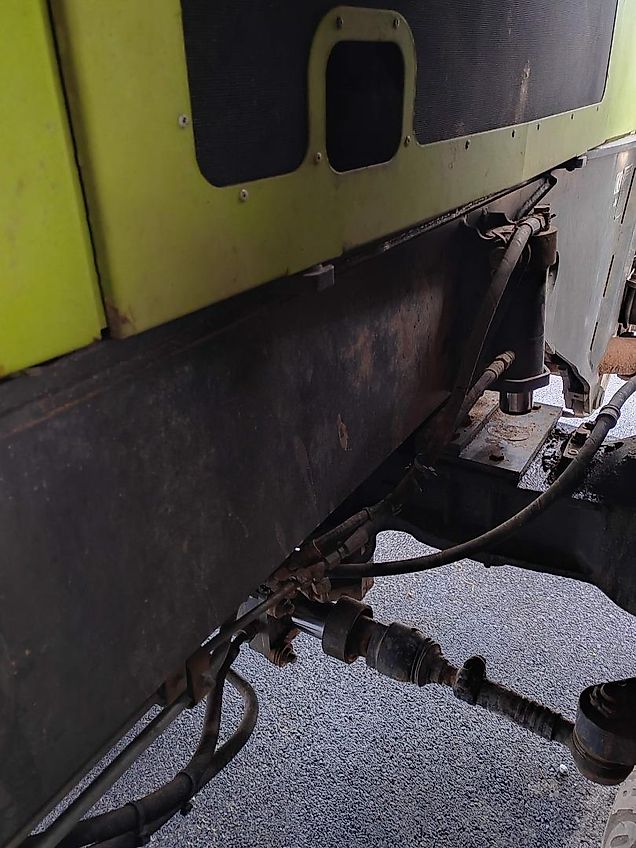 Claas CLAAS XERION 3800 SADDLE TRAC