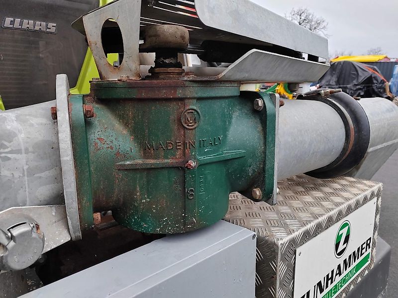 Claas CLAAS XERION 3800 SADDLE TRAC