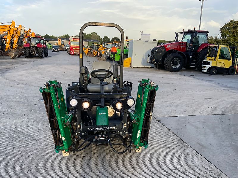 Ransomes Highway 3 Triple Mower 4WD (ST24328)