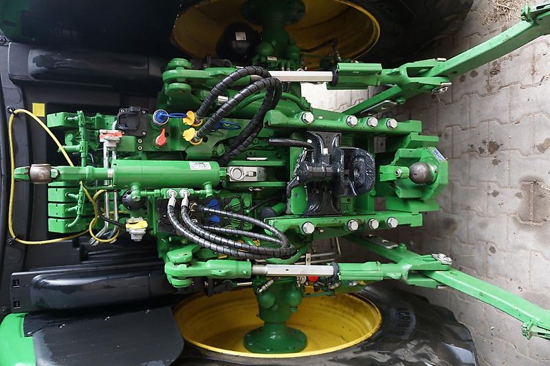 John Deere 6130R Command Pro FZW ATr+ Quicke Q4m Frontlader