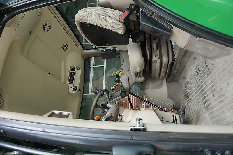 John Deere 6130R Command Pro FZW ATr+ Quicke Q4m Frontlader