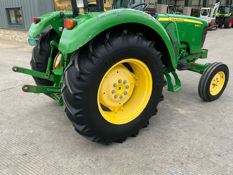 John Deere 5055E Tractor (ST24652)