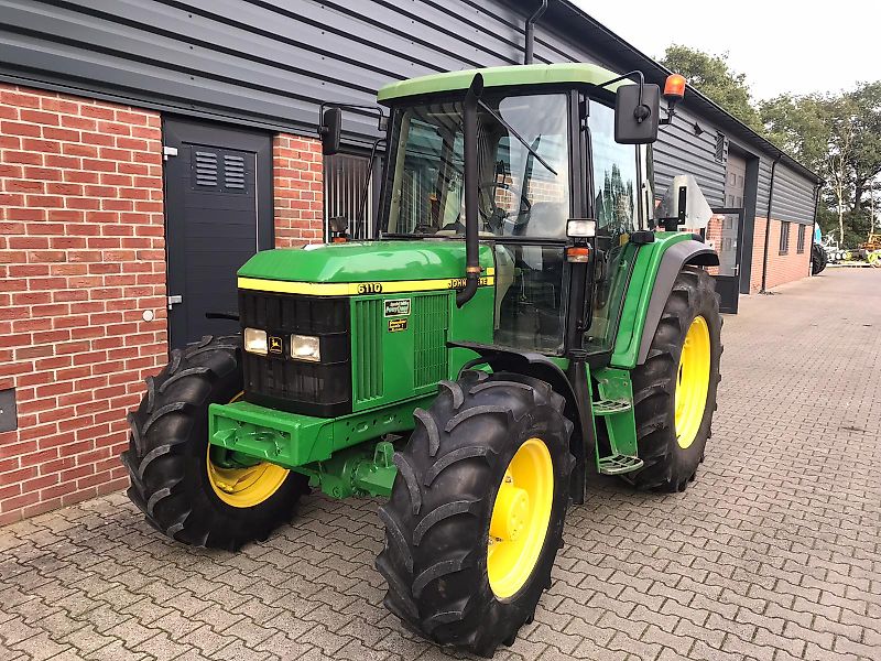 John Deere 6110 SE