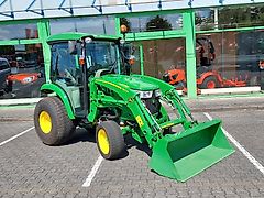 John Deere 3039R