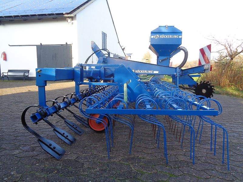 Köckerling Grünlandstriegel Köckerling Grasmaster 600 cm Arbeitsbreite Grünlandnachsaatgerät mit Pneumatikstreuer Crossbord zur Maulwurfhaufeneinebnung Kein Güttler Einböck Hatzenbichler Carree Grünlandstriegel Grünlanschlitzgerät mit Belüftungseinrichtung Nachsaatg